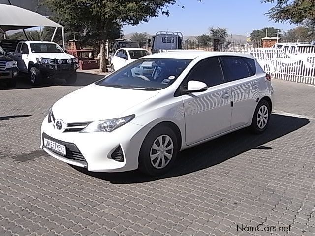 Toyota TOYOTA AURIS 1.3 X in Namibia