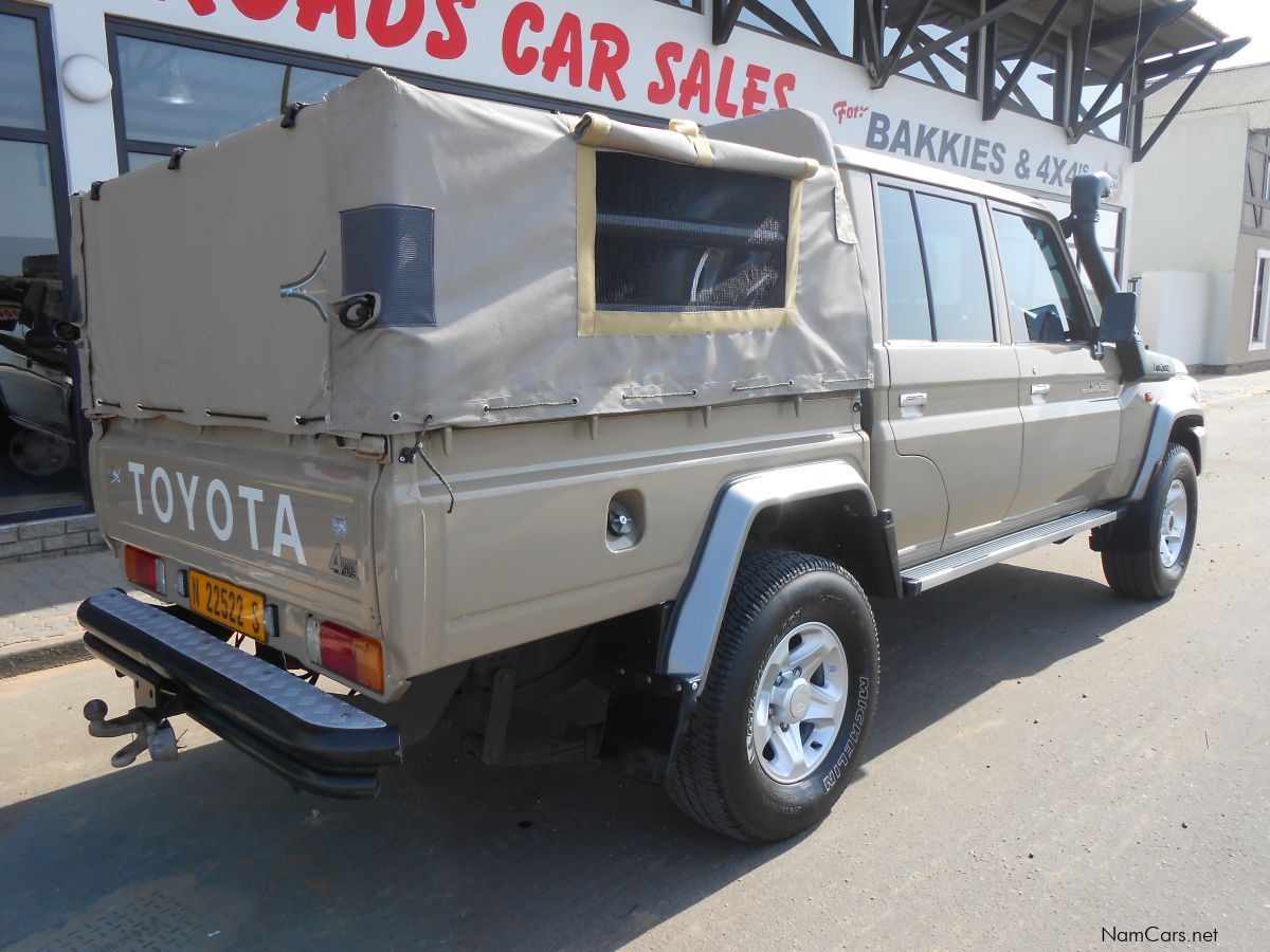 Toyota landcruiser 4.0 v6 d/c 4x4 in Namibia