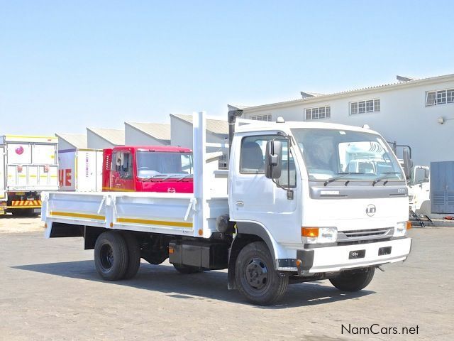 UD 35 Dropside in Namibia