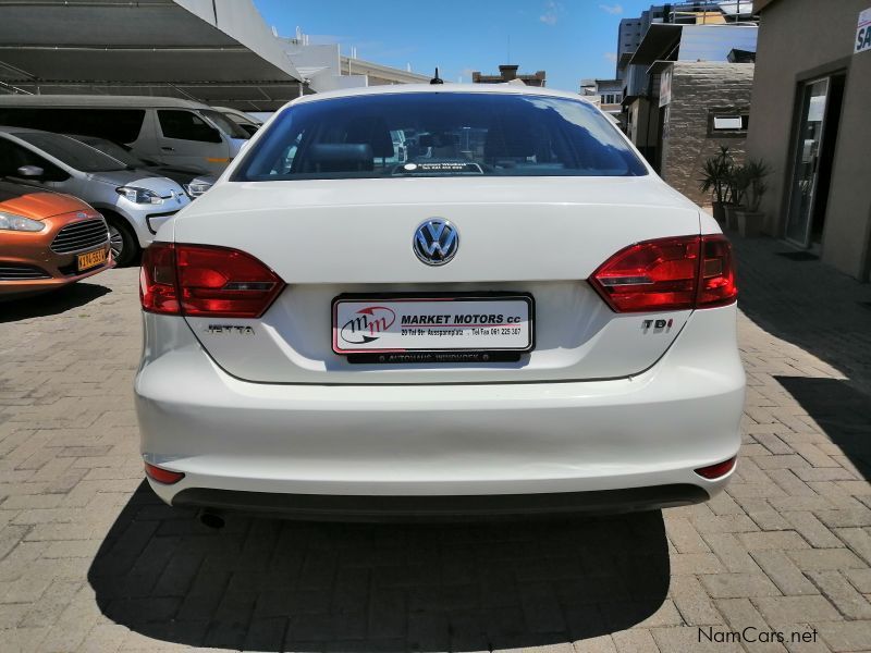 Volkswagen Jetta VI 1.6 TDi DSG in Namibia