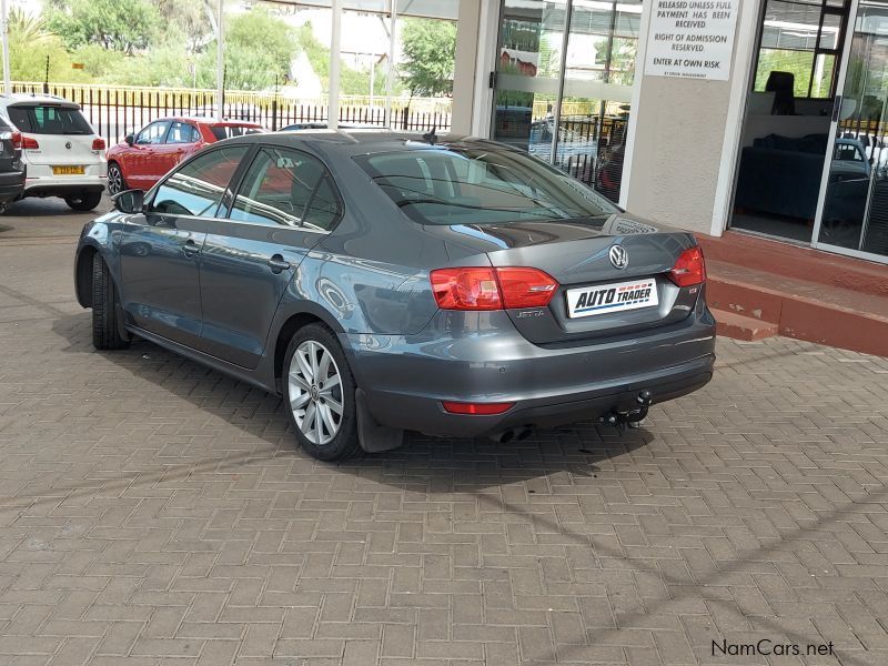 Volkswagen Jetta VI Highline in Namibia