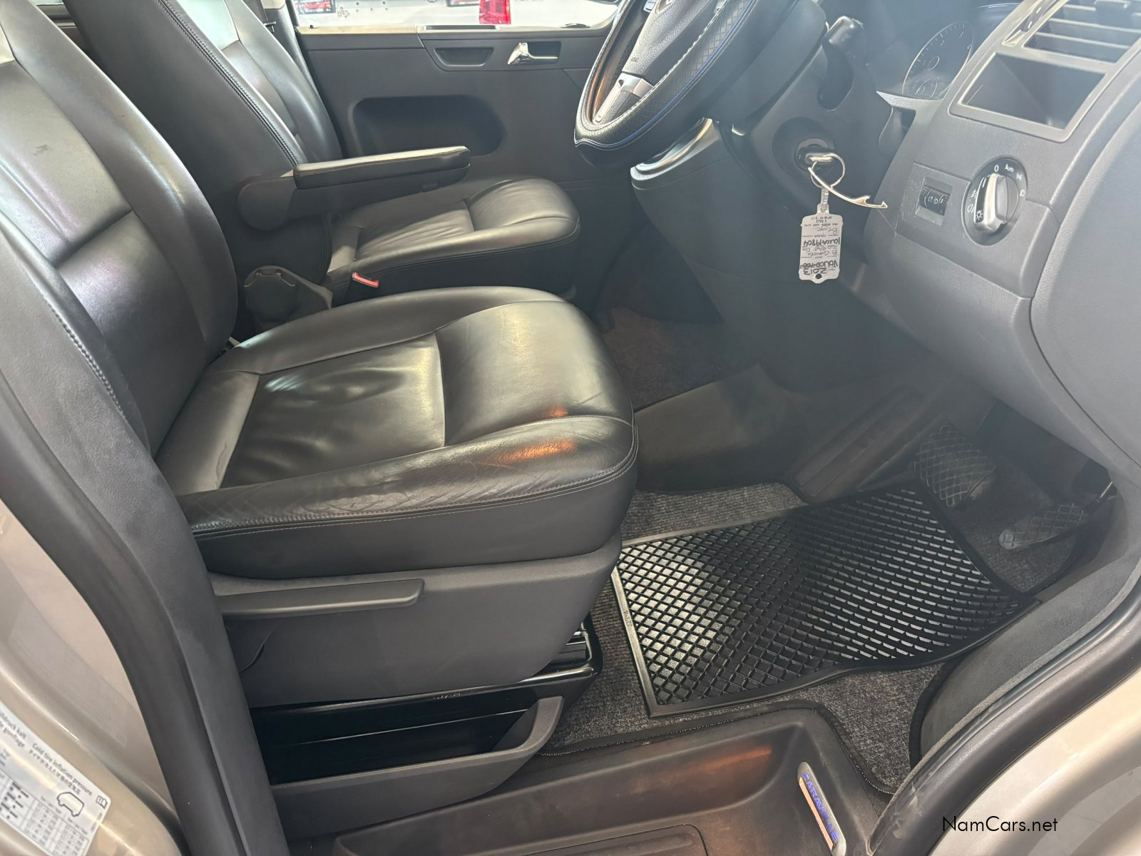 Volkswagen T5 Caravelle 2.0 Bitdi Dsg 4Mot in Namibia