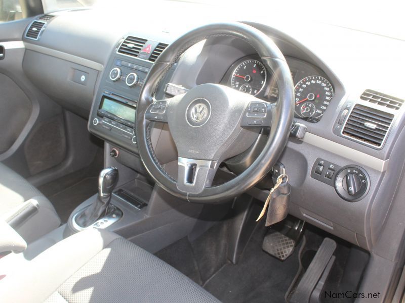 Volkswagen TOURAN 2.0TDI DSG TRENDLINE in Namibia