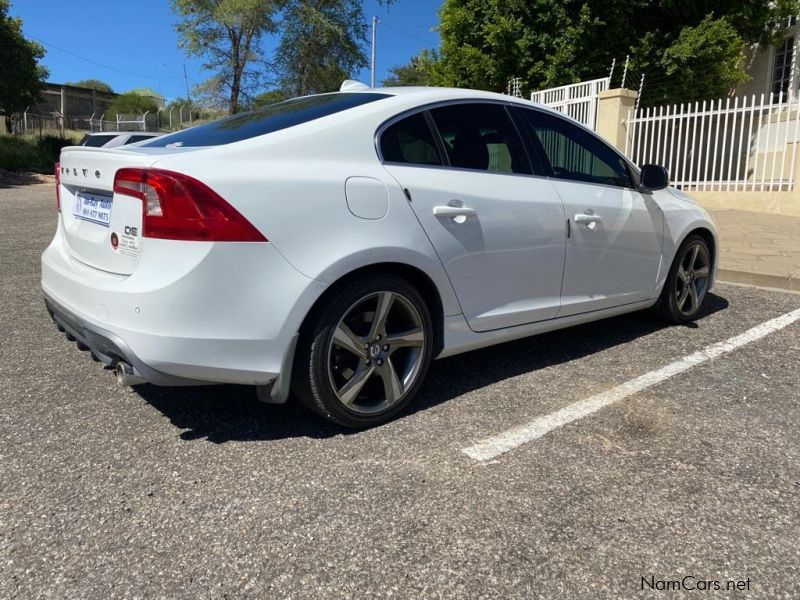 Volvo S60 D5 R-Design Geartronic in Namibia