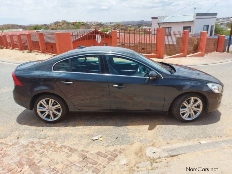 Volvo S60 T3 in Namibia