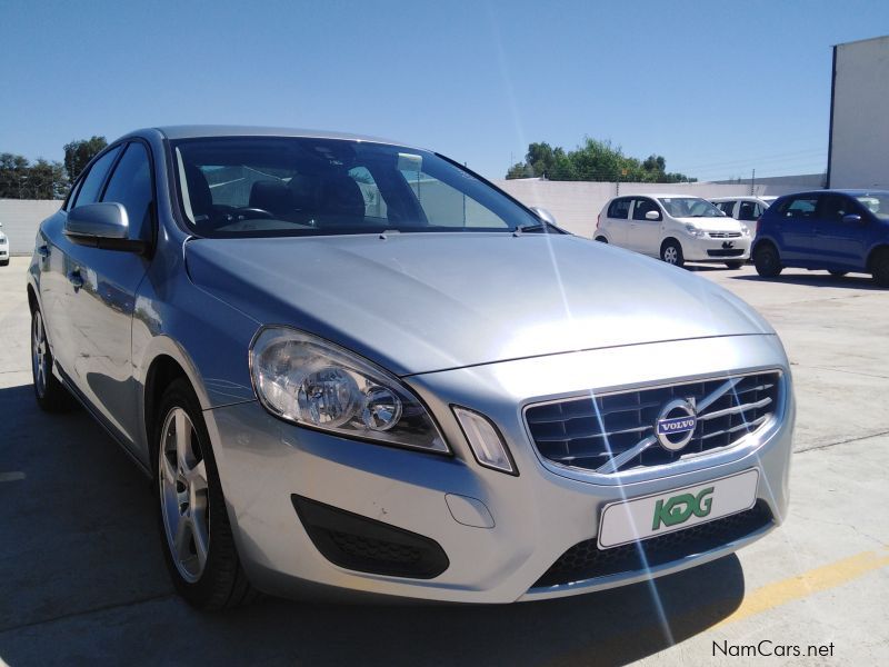 Volvo S60 T4 in Namibia