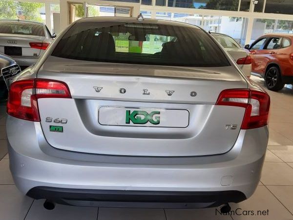 Volvo S60 T5 in Namibia