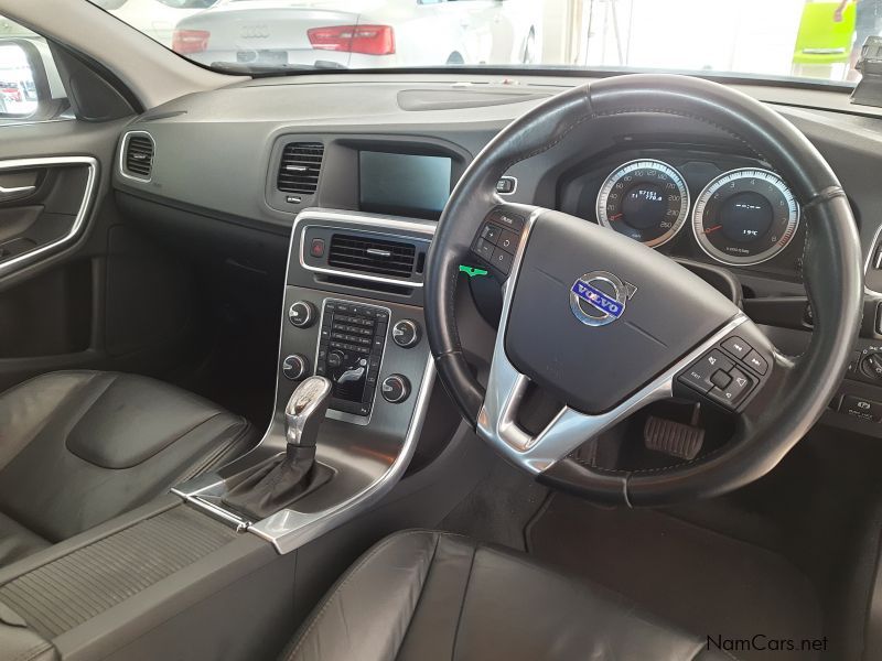 Volvo S60 T5 in Namibia