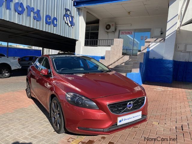 Volvo V40 T4 Excel in Namibia