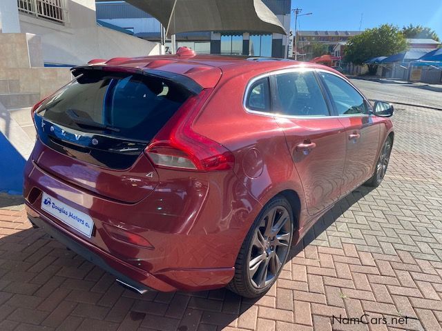 Volvo V40 T4 Excel in Namibia