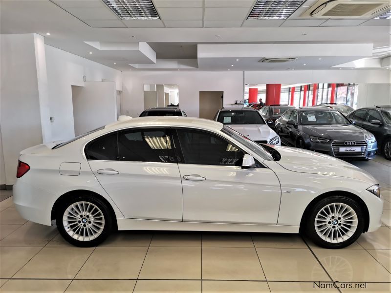 BMW 320i A/T (F30) Sedan 135Kw in Namibia