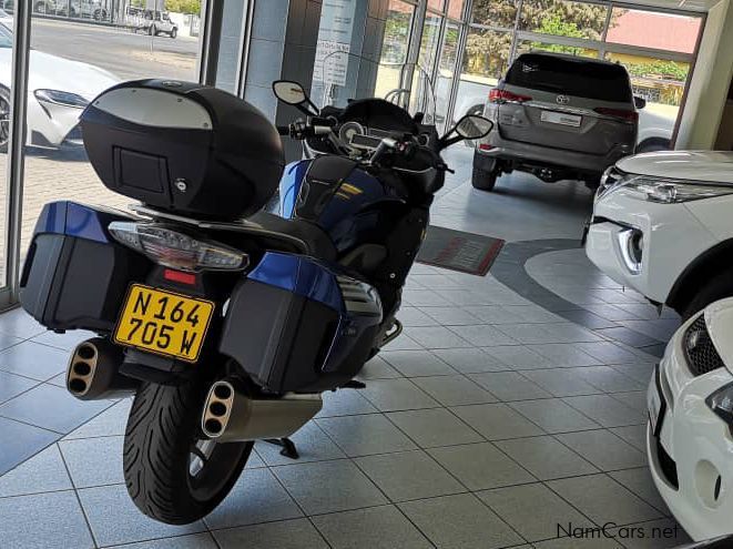 BMW K1600 GT in Namibia