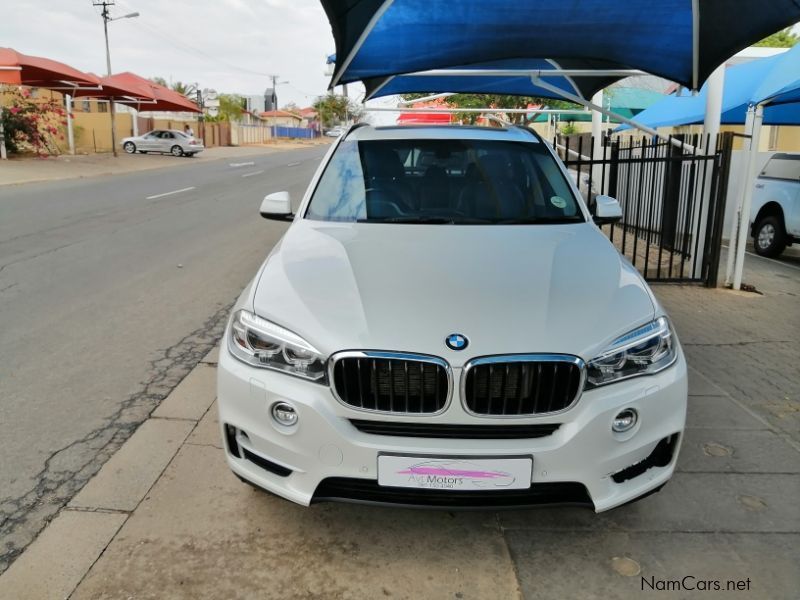 BMW X5 xDrive 30d in Namibia