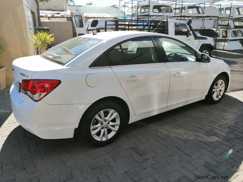 Chevrolet Cruze 1.6 LS in Namibia