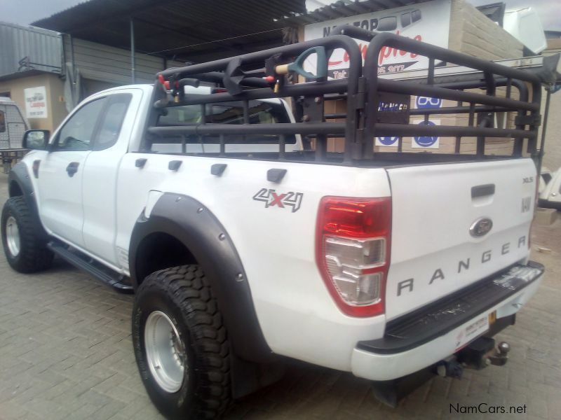 Ford RANGER 3.2TDCI CLUBCAB 4X4 in Namibia