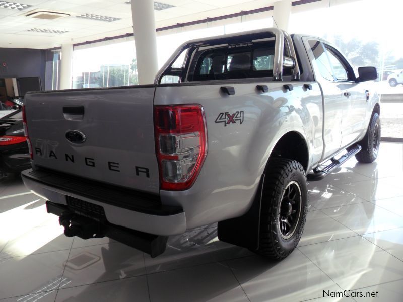 Ford Ranger 3.2 ExtraCab 4x4 Manual in Namibia