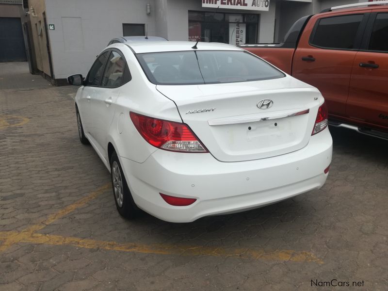 Hyundai Accent 1.6 FLUID 5DR in Namibia