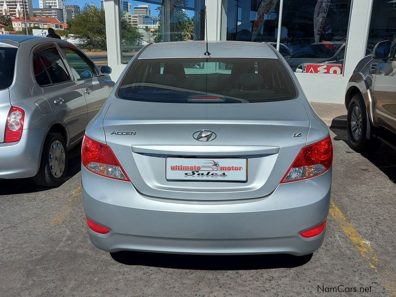 Hyundai Accent 1.6 Gl  motion in Namibia