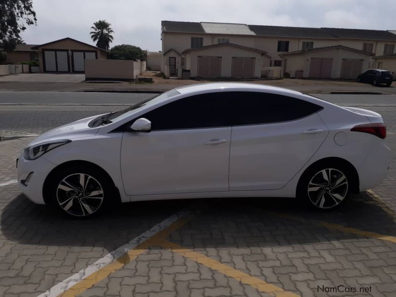 Hyundai Elantra 1.6 GLS in Namibia