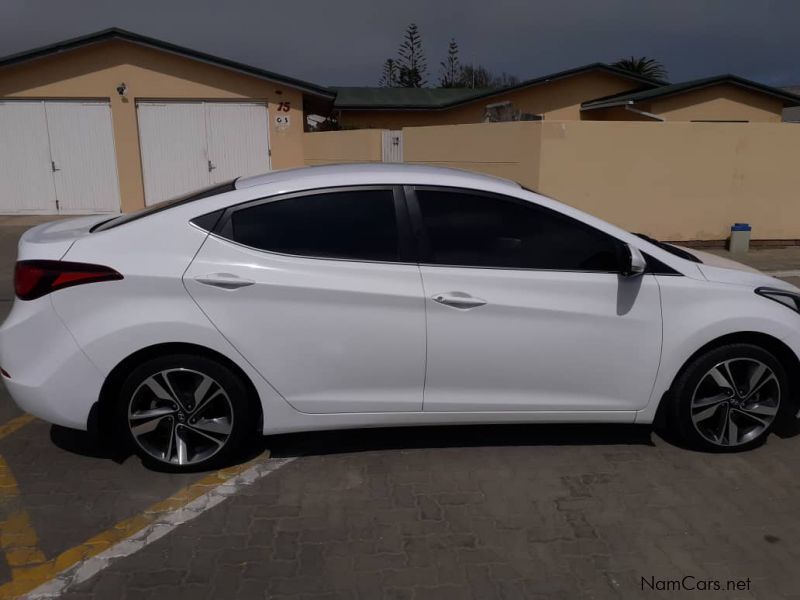 Hyundai Elantra 1.6 GLS in Namibia