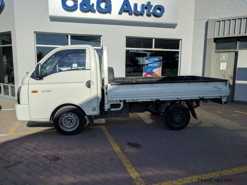 Hyundai H100 2.6D DROP SIDE in Namibia