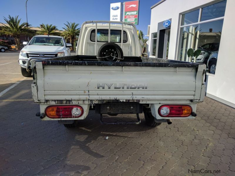 Hyundai H100 2.6D DROP SIDE in Namibia