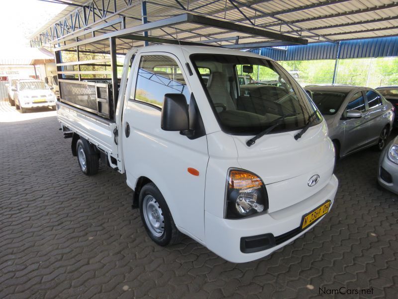 Hyundai H100 BAKKIE 2600 DROPSIDE in Namibia