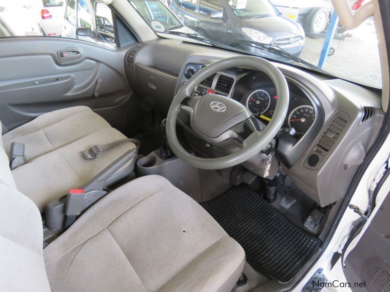 Hyundai H100 BAKKIE 2600 DROPSIDE in Namibia