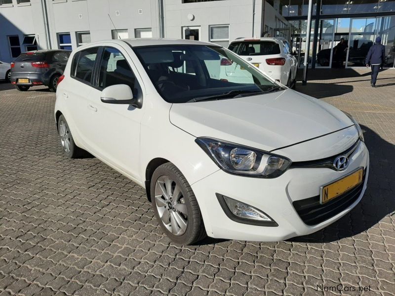 Hyundai i20 1.4 GLIDE in Namibia