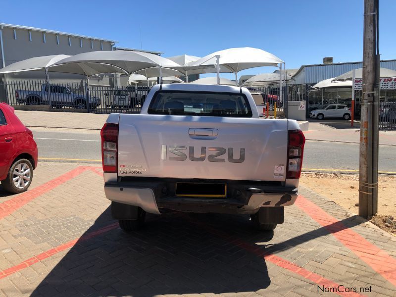 Isuzu KB 2.5 in Namibia
