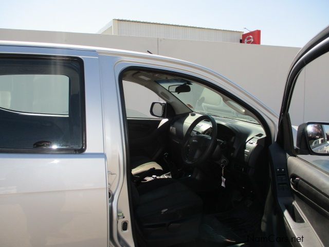 Isuzu KB 2.5 D/C 4X4 MT in Namibia