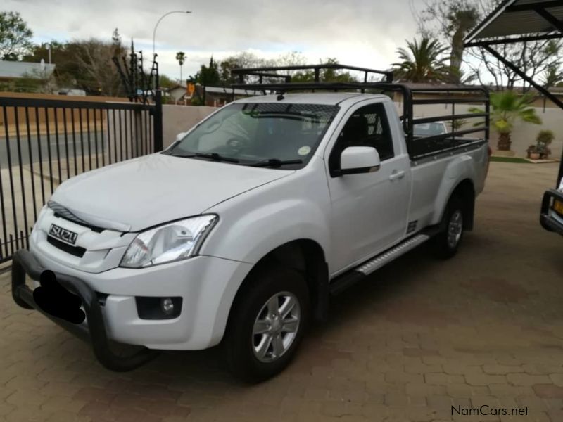 Isuzu KB 240 LE, LWB in Namibia