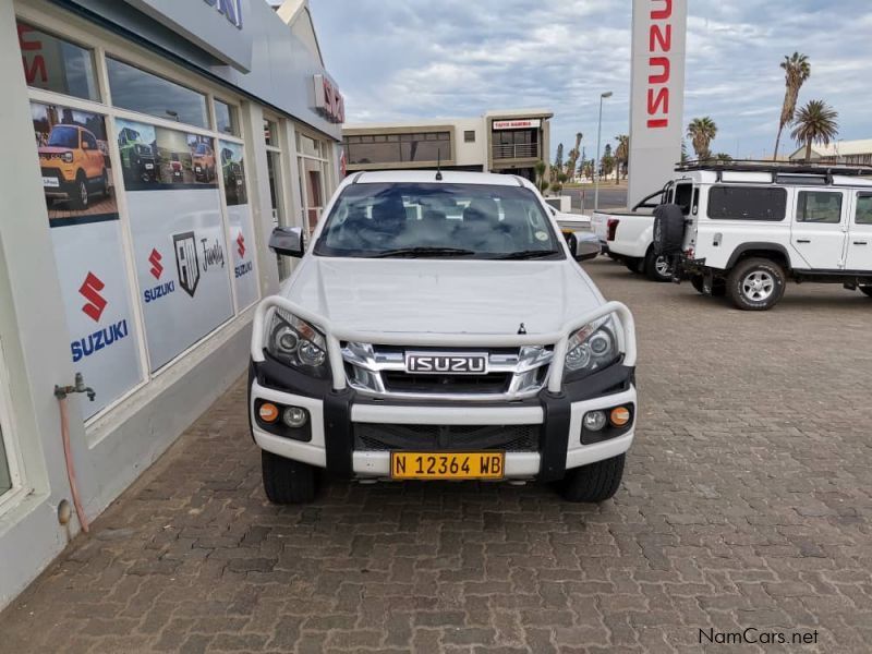 Isuzu KB 300 4x4 LX in Namibia