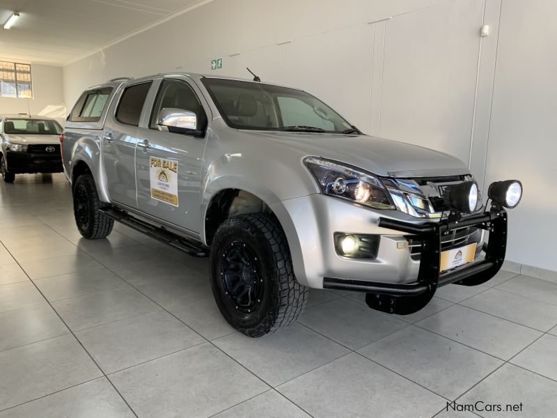 Isuzu KB 300 LX 4X4 in Namibia