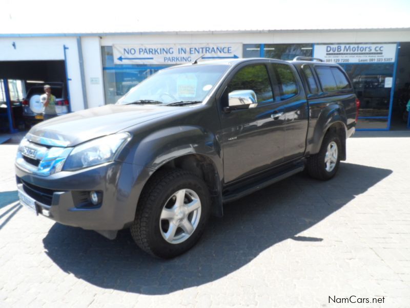 Isuzu KB300 D-TEQ 4x4 Ext-Cab in Namibia