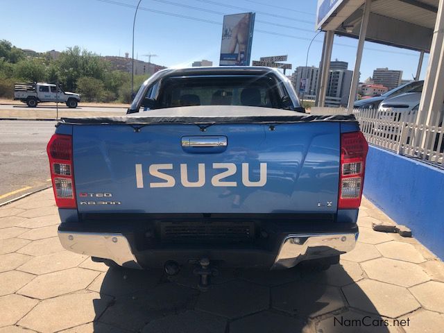 Isuzu KB300 D-TEQ E/Cab 2x4 in Namibia