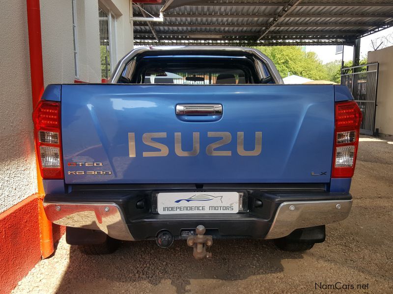 Isuzu KB300 Dteq Club Cab 4x2 in Namibia