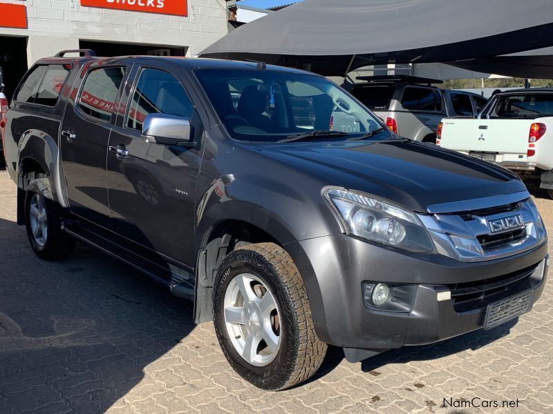 Isuzu KB300 LX 4x4 in Namibia