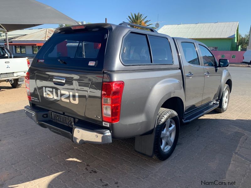 Isuzu KB300 LX 4x4 in Namibia