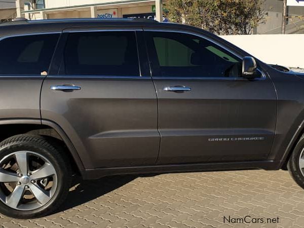 Jeep Grand Cherokee Overland in Namibia