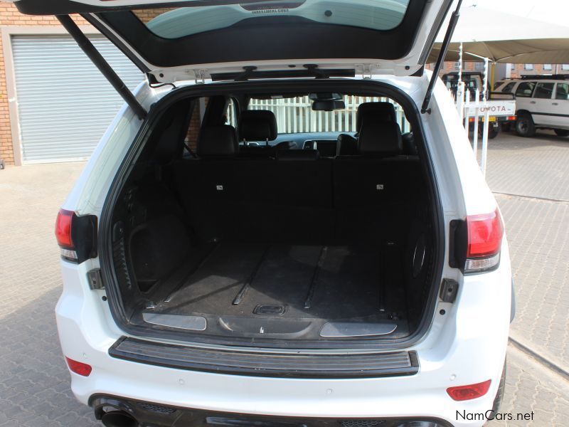 Jeep Grand Cherokee SRT8 in Namibia