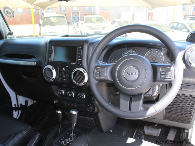 Jeep WRANGLER 6.4 V8 SRT A/T 4X4 in Namibia