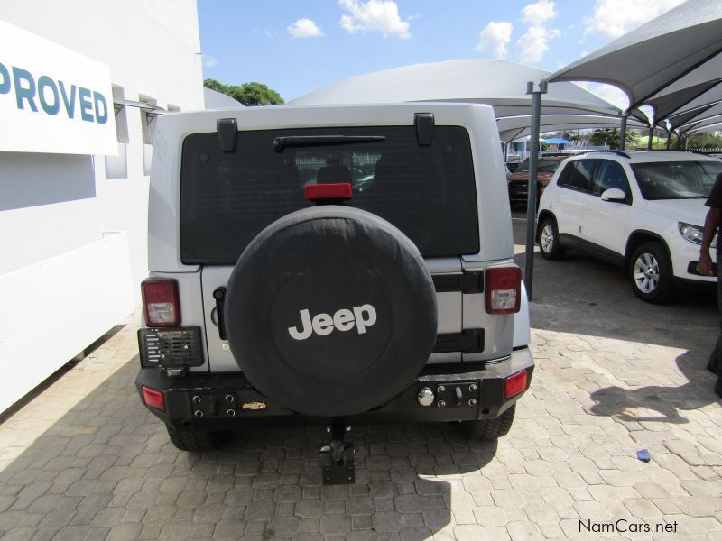 Jeep WRANGLER LTD SAHARA 3.6 L V6 A/T in Namibia