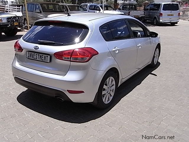 Kia Cerato 1.6 EX Hatchback in Namibia