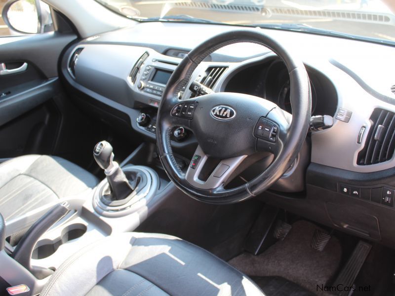 Kia SPORTAGE 2.0I MANUAL 4X2 in Namibia