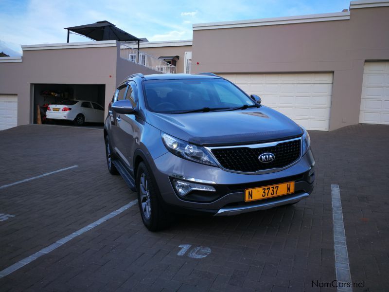 Kia Sportage 2.0 crdi front wheel drive 6 speed. in Namibia