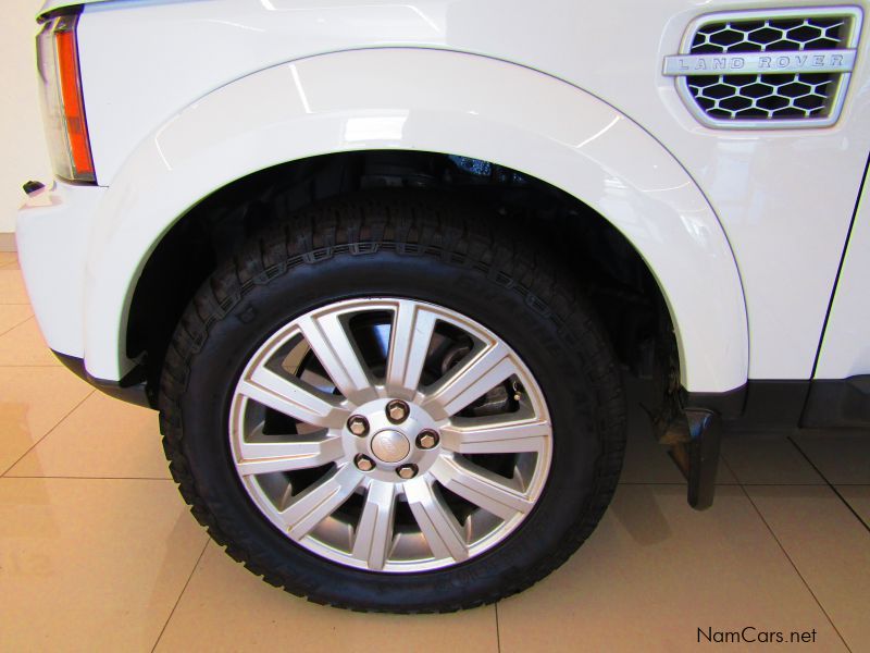 Land Rover DISCOVERY 30TDI V6 SE in Namibia