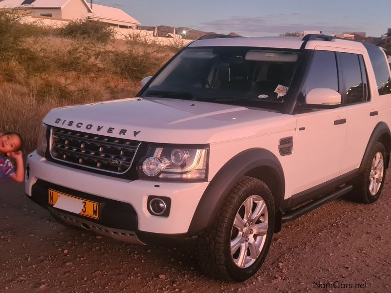 Land Rover Discovery 4 3.0 TDVS S in Namibia
