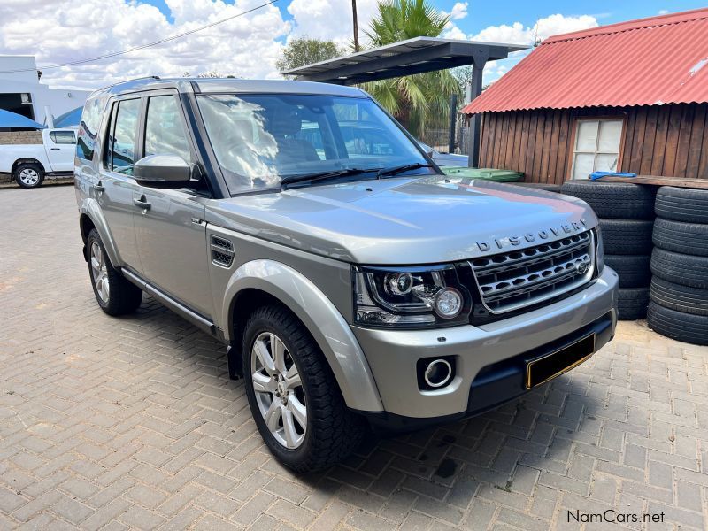 Land Rover Discovery 4 V6 SE in Namibia