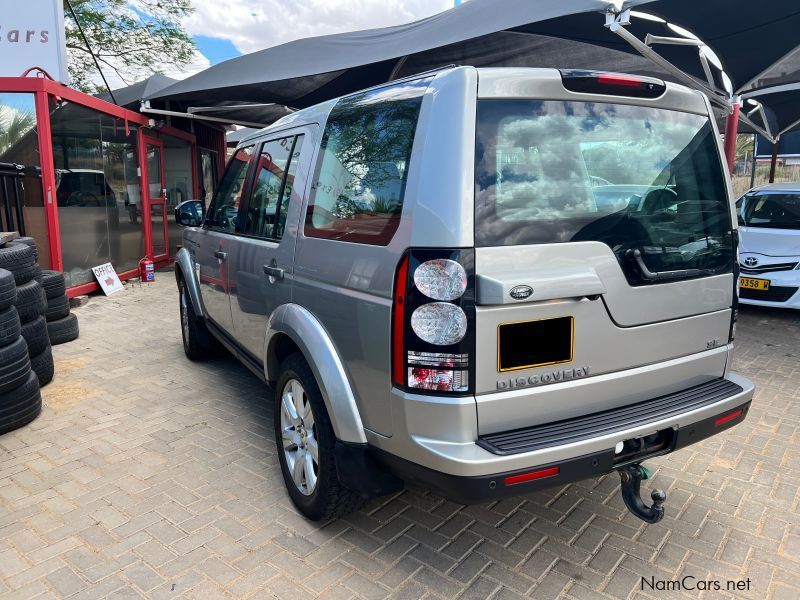 Land Rover Discovery 4 V6 SE in Namibia